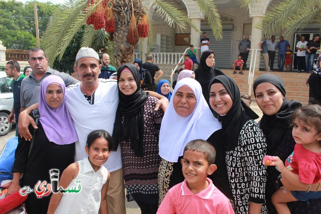 كفرقاسم -فيديو : حجا مبرور وسعيا مشكورا .. حجاج حافلة الحاج احمد الصوص تصل البلدة بسلام ودموع الفرح تغمر الجميع 